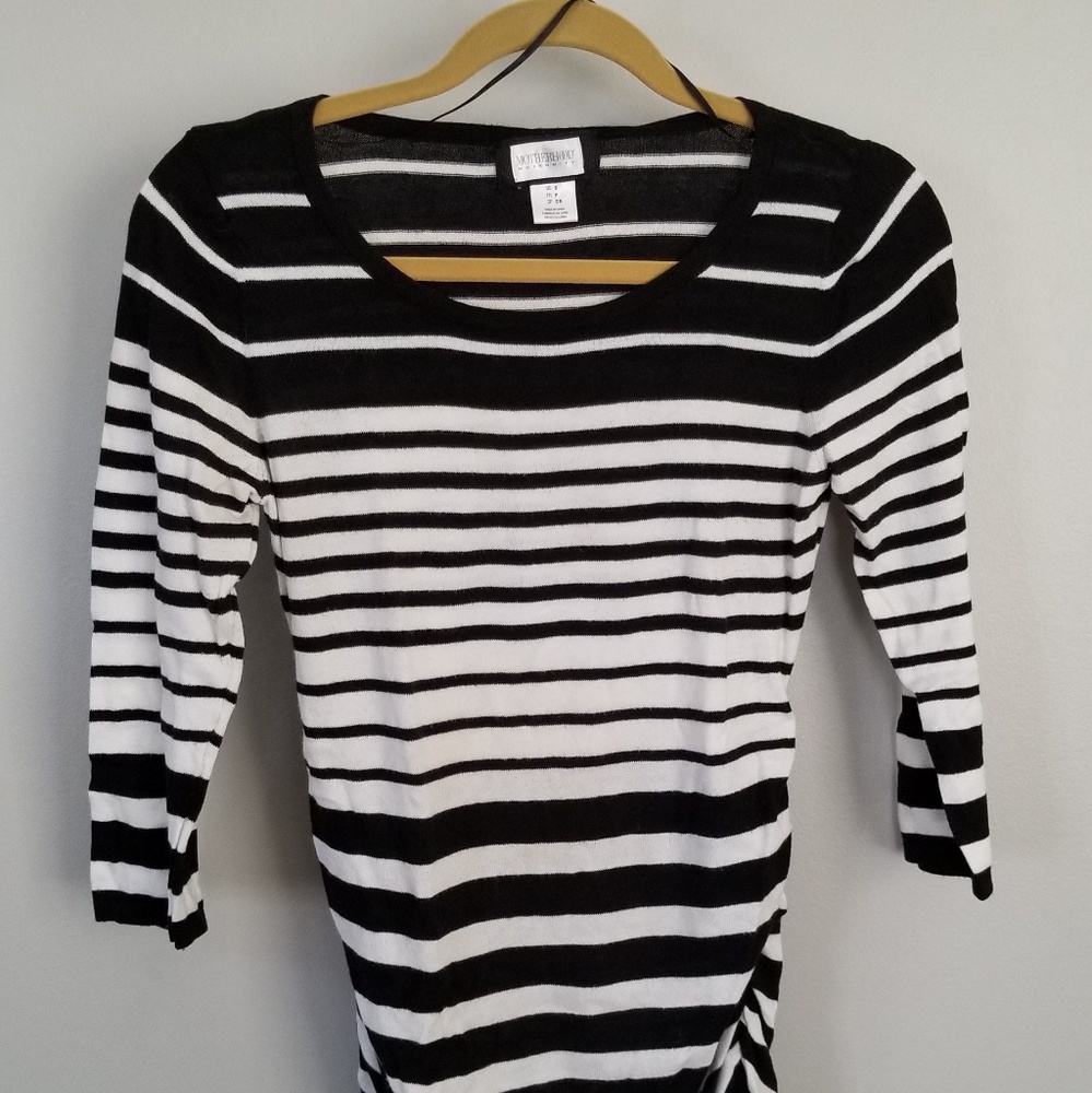Motherhood 3/4 sleeve Sweater